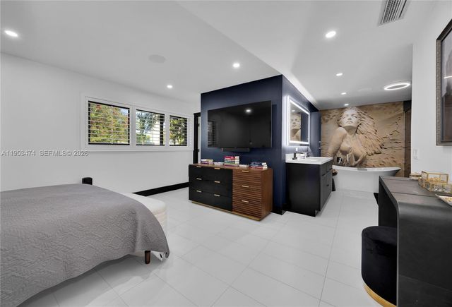 1117 Alberca St, Coral Gables, FL 33134