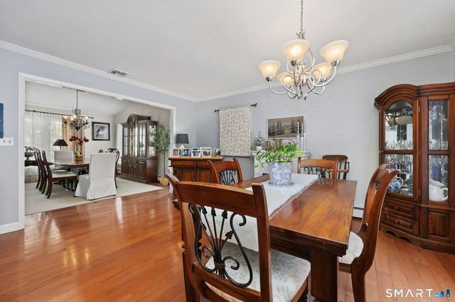 15 Glenarden Road, Trumbull, CT 06611