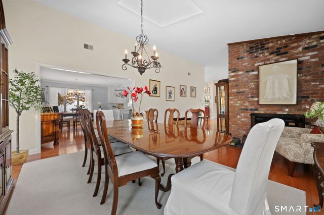 15 Glenarden Road, Trumbull, CT 06611