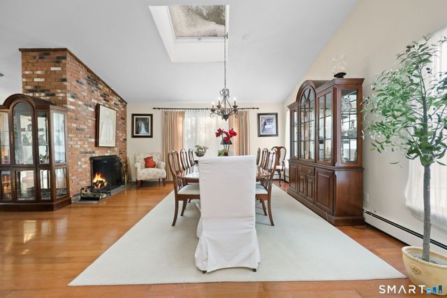 15 Glenarden Road, Trumbull, CT 06611