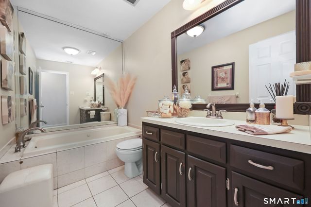 15 Glenarden Road, Trumbull, CT 06611