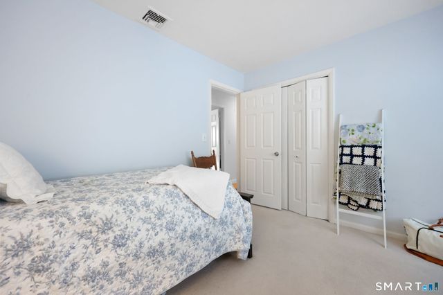 15 Glenarden Road, Trumbull, CT 06611