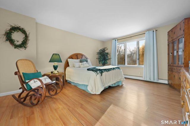 15 Glenarden Road, Trumbull, CT 06611