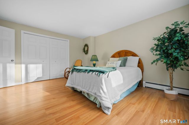 15 Glenarden Road, Trumbull, CT 06611