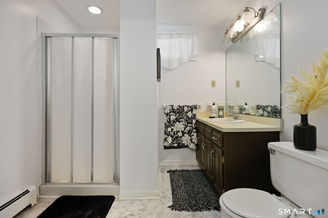 15 Glenarden Road, Trumbull, CT 06611