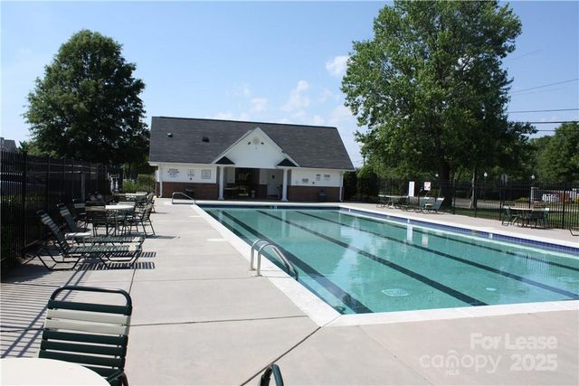 13316 Calloway Glen Drive, Charlotte, NC 28273