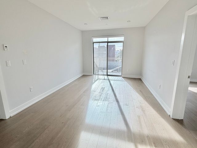 65 Washington Street 502, Salem, MA 01970