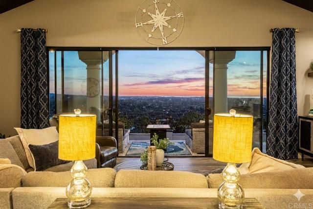 1966 Las Lomas, Vista, CA 92084