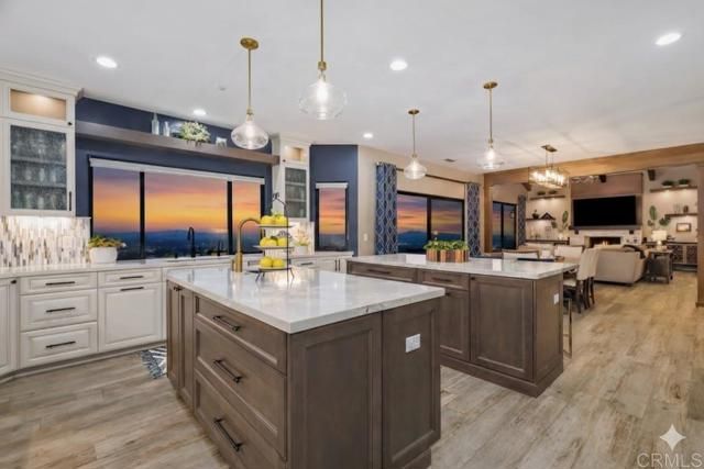 1966 Las Lomas, Vista, CA 92084