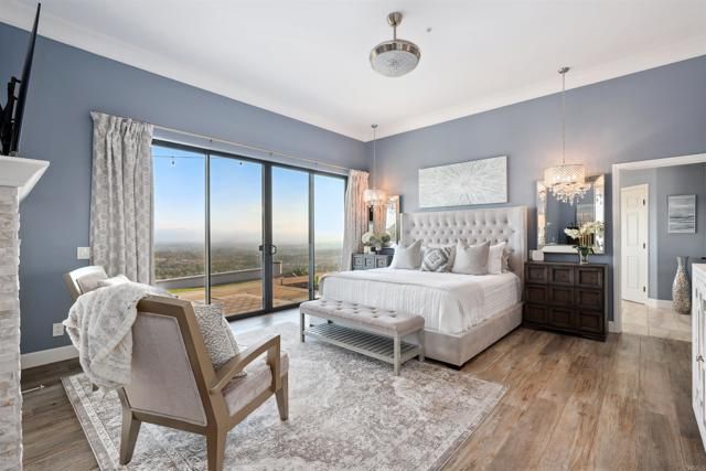 1966 Las Lomas, Vista, CA 92084