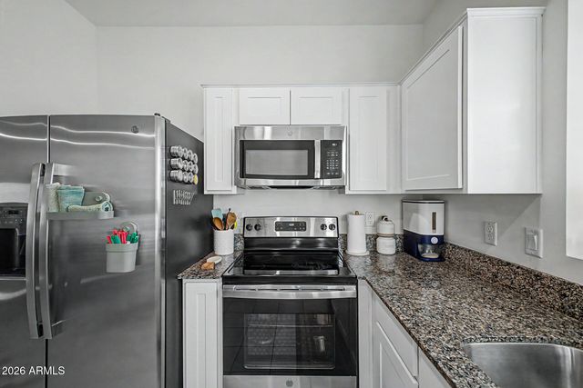 2162 W HARMONT Drive, Phoenix, AZ 85021