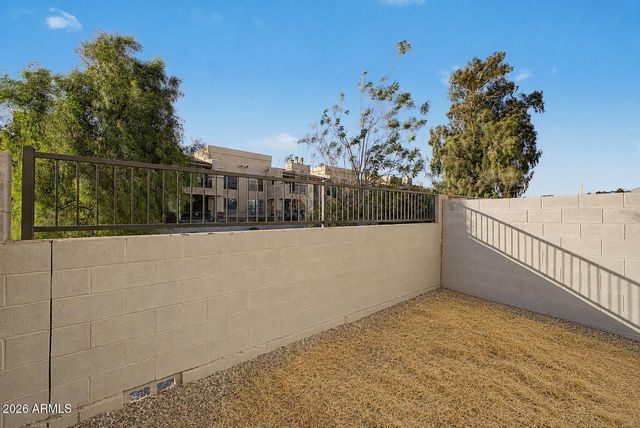 2162 W HARMONT Drive, Phoenix, AZ 85021