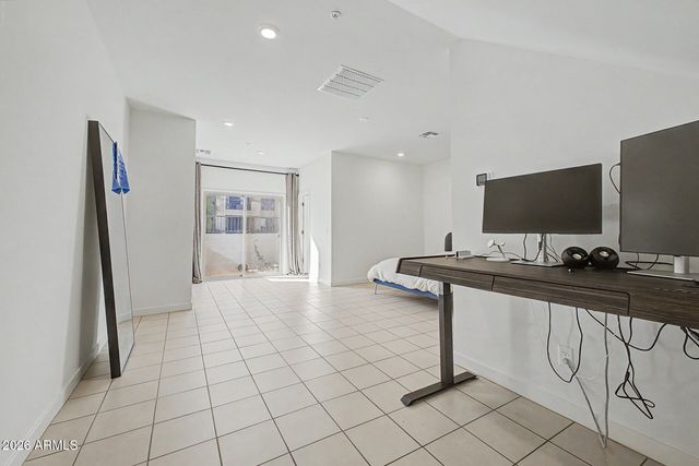 2162 W HARMONT Drive, Phoenix, AZ 85021