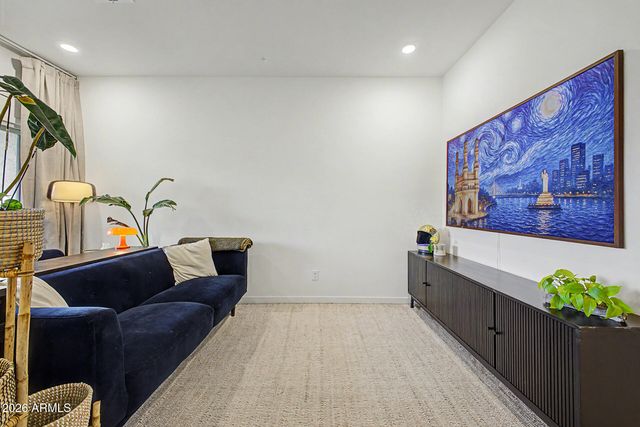 2162 W HARMONT Drive, Phoenix, AZ 85021