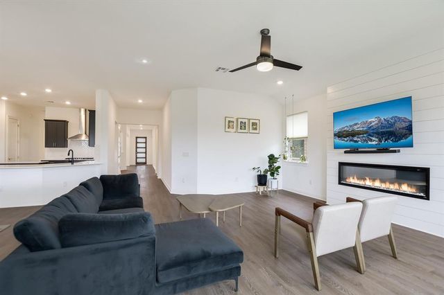 2133 Rushing Ranch PATH, Georgetown, TX 78628