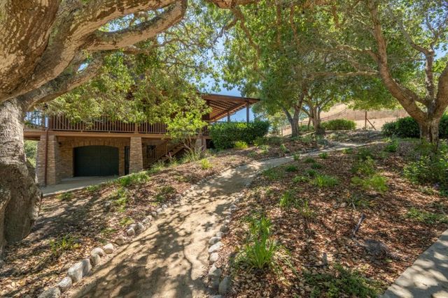 10265 Calle De Robles, Carmel Valley, CA 93923