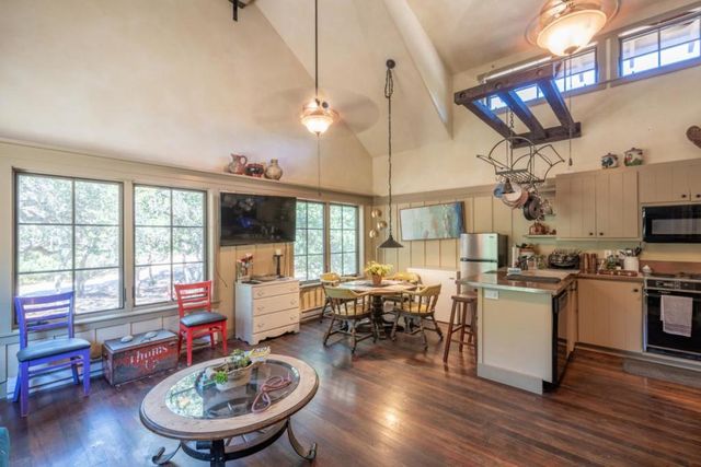 10265 Calle De Robles, Carmel Valley, CA 93923