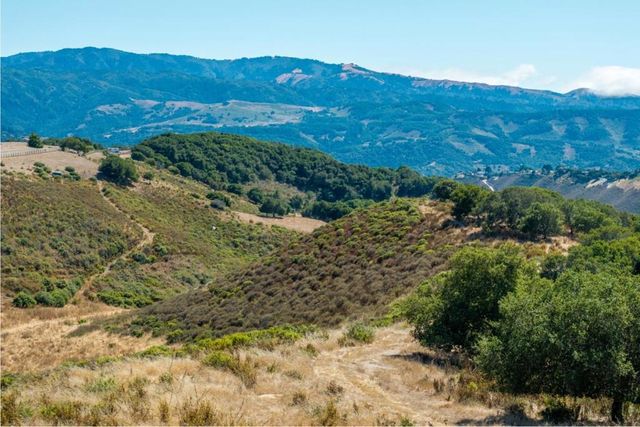 10265 Calle De Robles, Carmel Valley, CA 93923