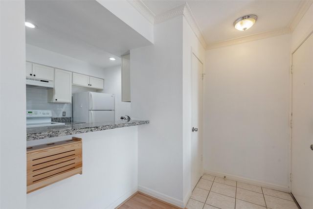 2800 Jeanetta Street 612, Houston, TX 77063