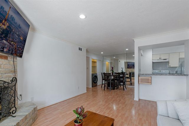 2800 Jeanetta Street 612, Houston, TX 77063