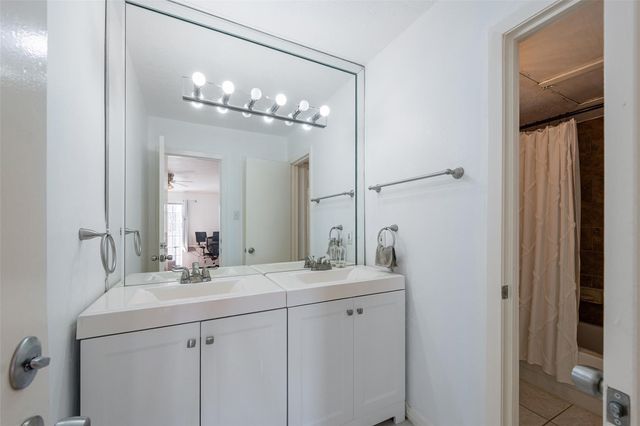 2800 Jeanetta Street 612, Houston, TX 77063