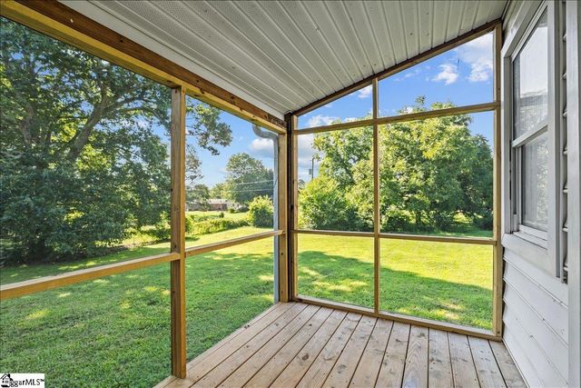 102 Hilldale Drive, Boiling Springs, SC 29316