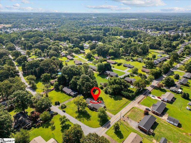 102 Hilldale Drive, Boiling Springs, SC 29316