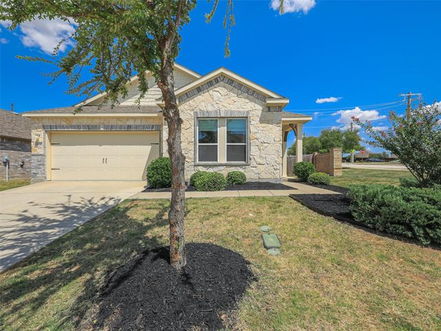 2600 Wheeler Avenue, Aubrey, TX 76227
