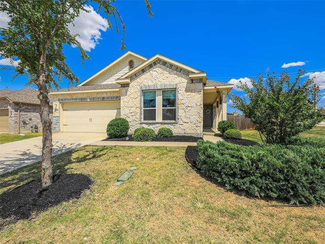 2600 Wheeler Avenue, Aubrey, TX 76227