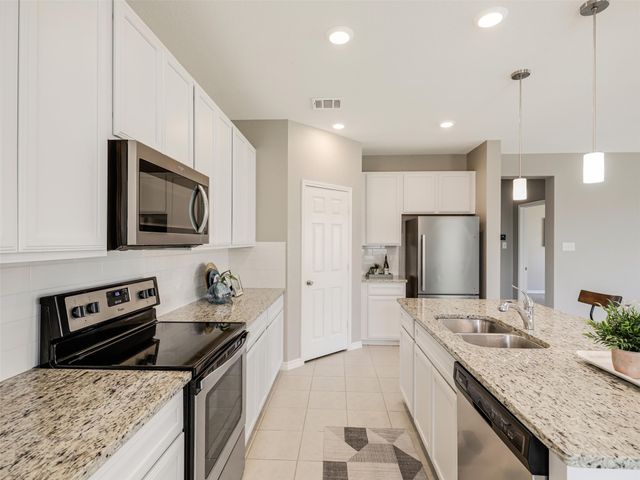 2600 Wheeler Avenue, Aubrey, TX 76227