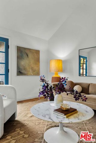 744 New York Drive, Altadena, CA 91001