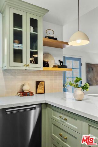 744 New York Drive, Altadena, CA 91001