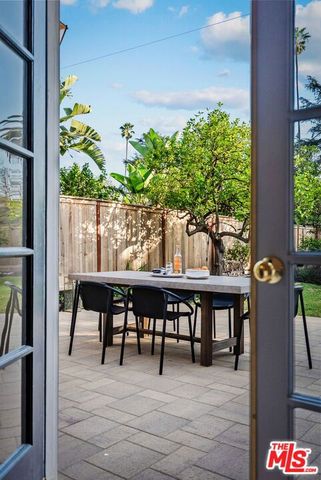 744 New York Drive, Altadena, CA 91001