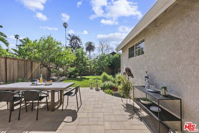 744 New York Drive, Altadena, CA 91001