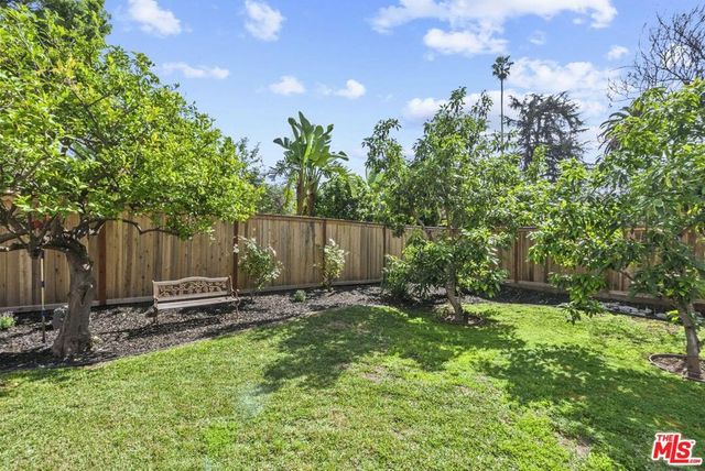 744 New York Drive, Altadena, CA 91001