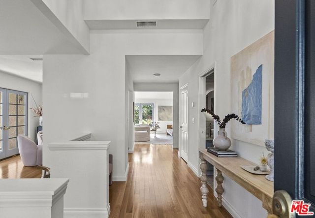 744 New York Drive, Altadena, CA 91001