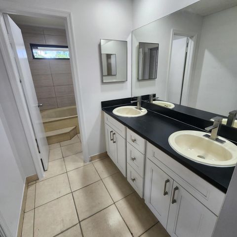 9915 NW 41st Court 9915, Sunrise, FL 33351