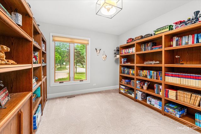 8409 Mending Wall Drive, Woodridge, IL 60517