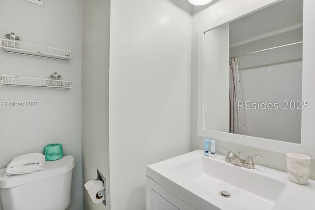 663 William Hilton Pkwy Apt 1221, Hilton Head Island, SC 29928