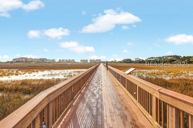 663 William Hilton Pkwy Apt 1221, Hilton Head Island, SC 29928