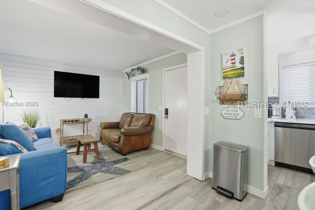 663 William Hilton Pkwy Apt 1221, Hilton Head Island, SC 29928