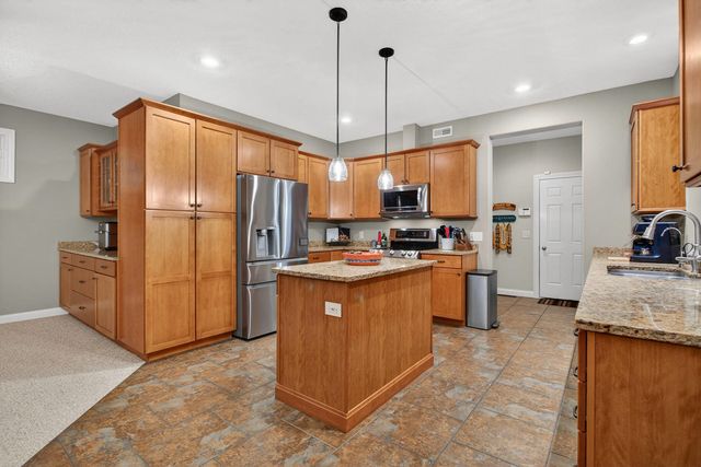 6309 Forest Road, Davenport, IA 52807
