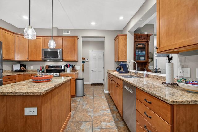 6309 Forest Road, Davenport, IA 52807