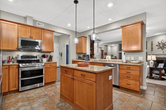 6309 Forest Road, Davenport, IA 52807
