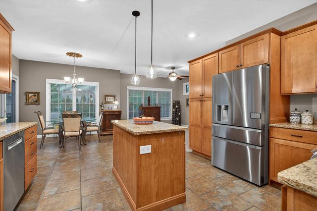 6309 Forest Road, Davenport, IA 52807