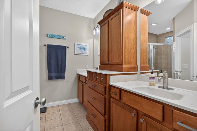 6309 Forest Road, Davenport, IA 52807