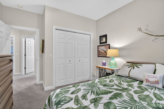 6309 Forest Road, Davenport, IA 52807