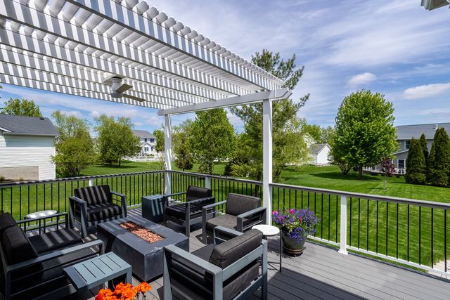 6309 Forest Road, Davenport, IA 52807