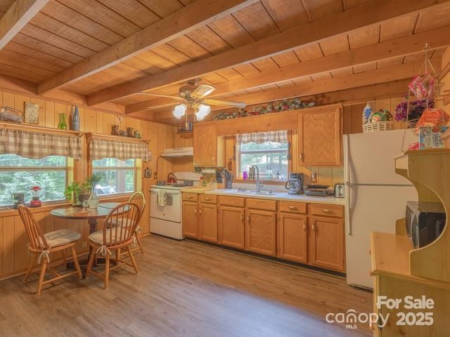 1010 & 1014 Melton Branch Road, Bakersville, NC 28705