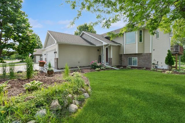 409 Birch Avenue NW, Saint Michael, MN 55376